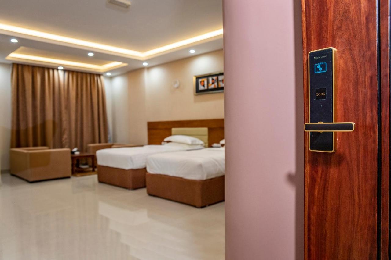 Red-5 - Al Safa Suites Salalah Exterior foto